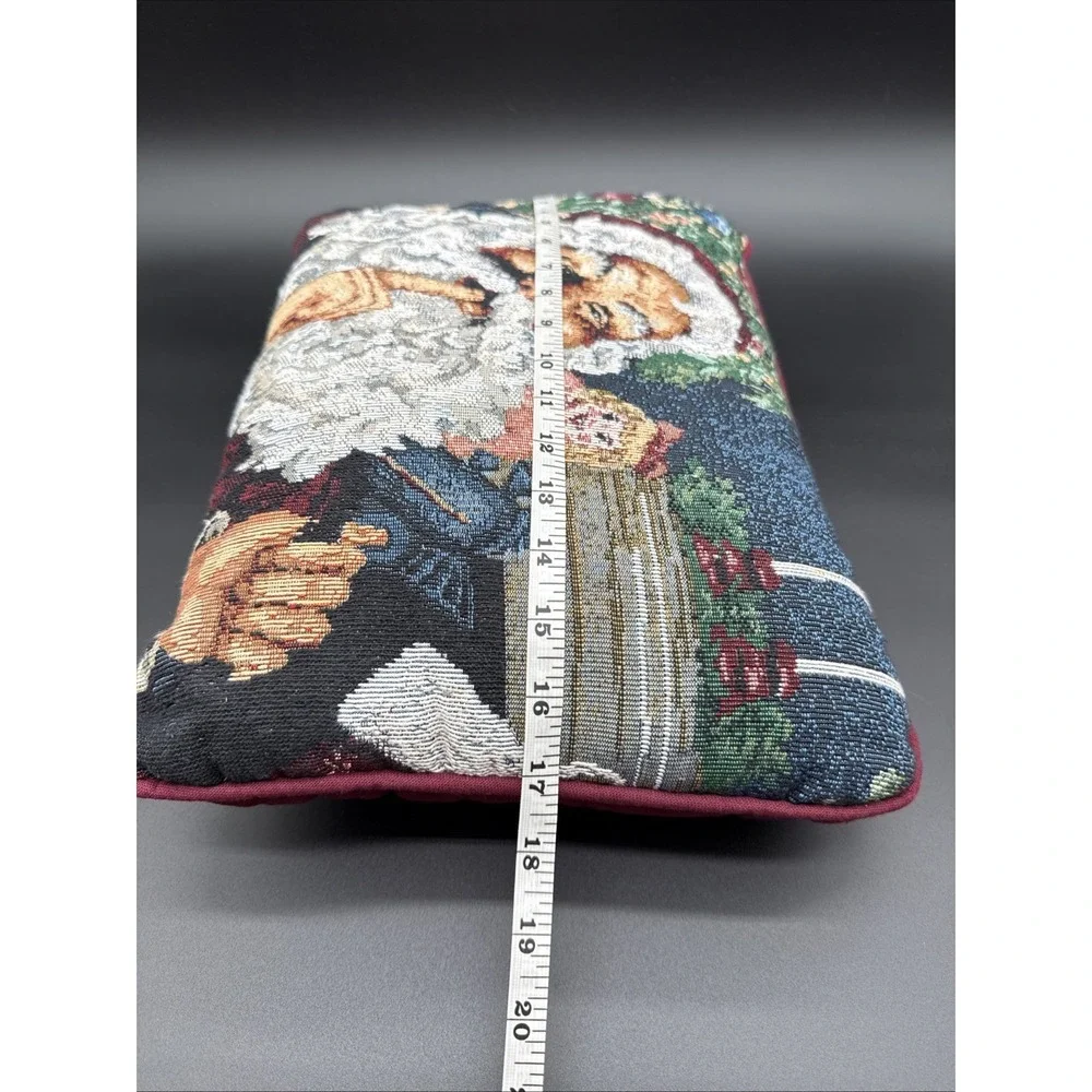 Vintage Santa‎ Throw Pillow